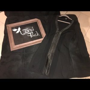 Bebe Black date night dress. Elastic w/satin trim.